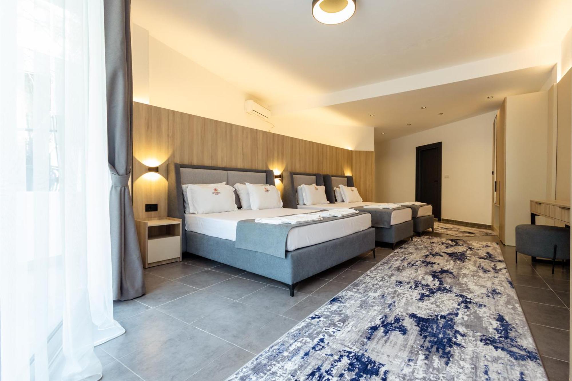 Continental Hotel Улцинь Экстерьер фото
