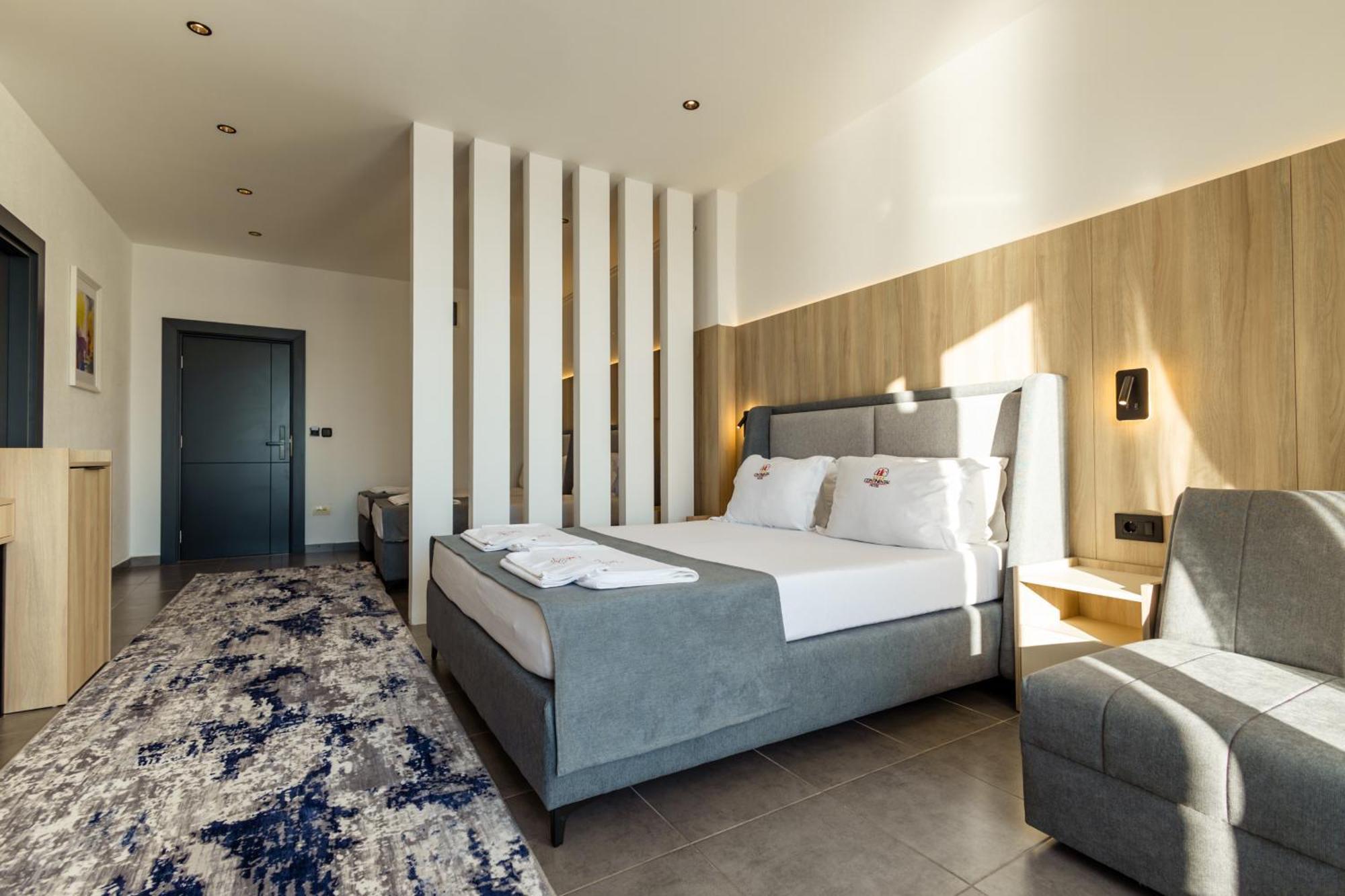 Continental Hotel Улцинь Экстерьер фото